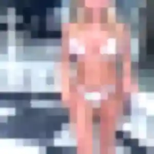 Stella (26 ans) à Hanvoile propose une rencontre aujourd'hui