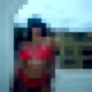 Photo de Daphne à Hédé-Bazouges (31 ans) - plan cul discret