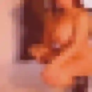 Photo sexy de Malika, 24 ans à Houppeville - rencontre sans lendemain