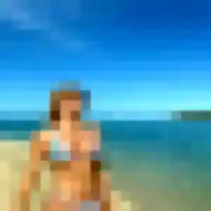 Celeste (24 ans) à Igé attend une rencontre ce soir