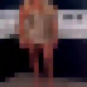 Rejoins Salome, 30 ans à Istres en privé