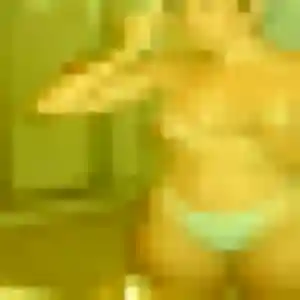 Photo perso de Feriel, 22 ans à Jallans - plan discret