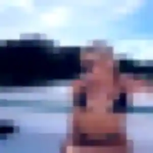 Faustine, 26 ans, en ligne à Jouy-le-Moutier pour un plan cul