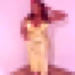 Photo de Giulia à Jouy-le-Potier (22 ans) - plan cul anonyme