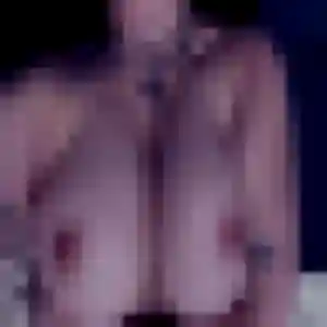 Myla (21 ans) à Jublains propose un plan cul ce soir