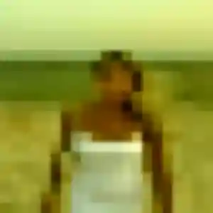 Rejoins Mia, 20 ans à Jujurieux en privé