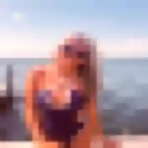 Photo de Elena à Jussac (36 ans) - plan cul sans inscription
