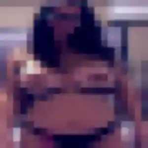 Photo sexy de Lya, 28 ans à Kernouës - plan discret