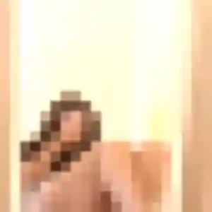 Roxane, 20 ans, en ligne à L'Abergement-Clémenciat pour une rencontre coquine