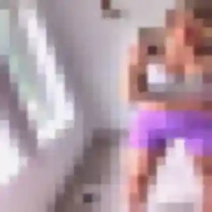 Coralie, 29 ans, en ligne à La Boissière-des-Landes pour une rencontre coquine