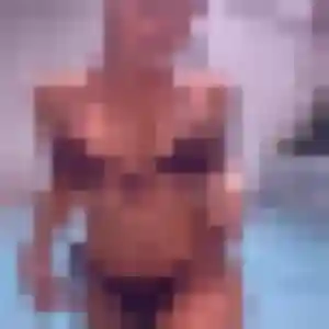 Lena, 24 ans, disponible à La Chapelle-des-Marais pour un plan cul