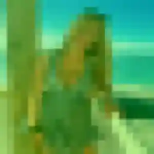 Sexy Alissa, 32 ans à La Chapelle-Longueville - voir sa photo