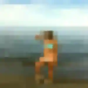 Contacte Feriel, 20 ans à La Ferté-Saint-Aubin gratuitement