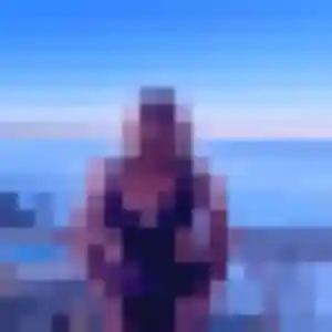 Rejoins Colombe, 33 ans à La Forêt-du-Parc en privé