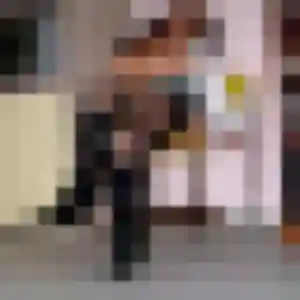 Zelie (19 ans) à La Tour-du-Pin attend une rencontre ce soir
