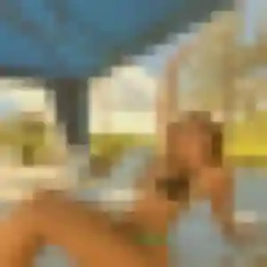 Nour, femme de 27 ans propose plan cul à Labastide-Saint-Pierre