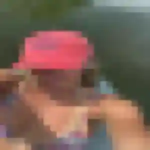 Sienna, femme de 30 ans propose plan cul à Lacs
