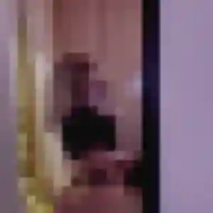 Elya, 21 ans, cherche un plan cul à Landivy