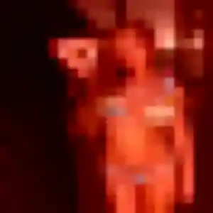 Sexy Faustine, 38 ans à Lanvéoc - découvrir son profil