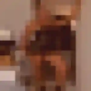 Hana (23 ans) à Laons cherche un plan cul ce soir