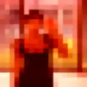 Elia, 25 ans, en ligne à Lardy pour une rencontre coquine