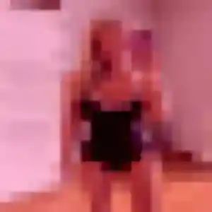 Romy, fille de 21 ans veut plan cul à Laroche-Saint-Cydroine
