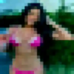 Découvre Malika, 34 ans à Laroin en privé