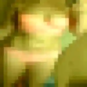 Noemi, 25 ans, en ligne à Laval pour une rencontre coquine