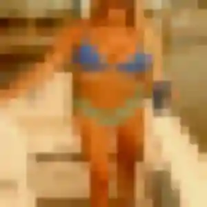 Sexy Perrine, 22 ans à Le Bosc du Theil - découvrir son profil