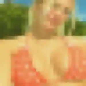 Découvre Charline, 19 ans à Le Genest-Saint-Isle en privé