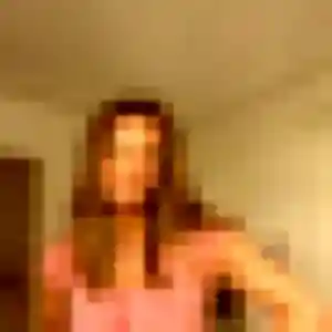 Elia, 28 ans, en ligne à Le Haut Soultzbach pour une rencontre coquine