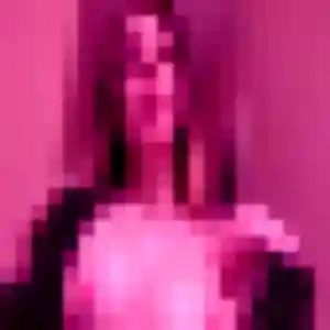 Naya, femme de 22 ans propose plan cul à Le Houlme