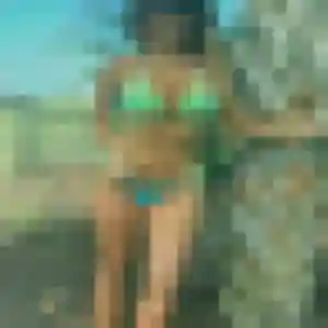 Celeste, 29 ans, connectée à Le Relecq-Kerhuon pour une rencontre coquine