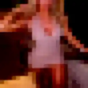Photo exclusive de Elena, 27 ans à Le Vigean - plan discret
