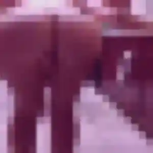 Photo de Rania à Les Moitiers-d'Allonne (35 ans) - plan cul anonyme