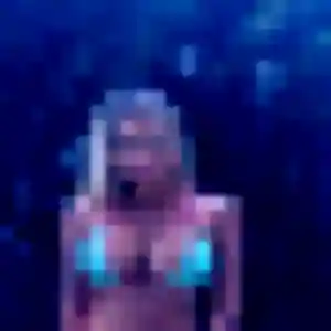 Assia de Les Trois-Châteaux, 21 ans - plan cul sans prise de tête