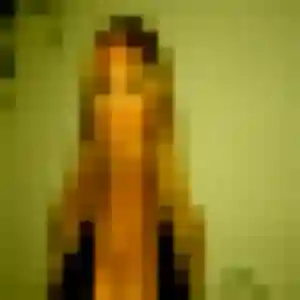 Zara, 20 ans, connectée à Lesquin pour un plan cul