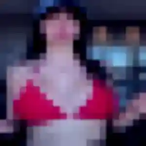 Découvre Heloise, 28 ans à Limésy en privé