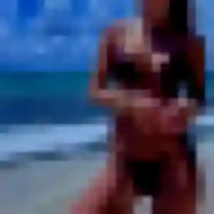 Amandine, 29 ans, connectée à Longèves pour une rencontre coquine