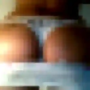 Photo de Justine à Loyettes (38 ans) - plan cul gratuit