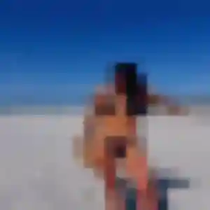 Photo privée de Manelle, 31 ans à Luc-sur-Mer - rencontre sans lendemain