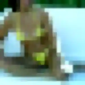 Margot (25 ans) à Marcey-les-Grèves attend un plan cul aujourd'hui