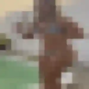 Daphne (24 ans) à Mardié attend une rencontre aujourd'hui