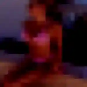 Stella, femme de 39 ans propose plan cul à Marly-le-Roi