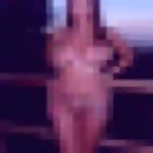 Nour, 34 ans, connectée à Mehun-sur-Yèvre pour une rencontre coquine