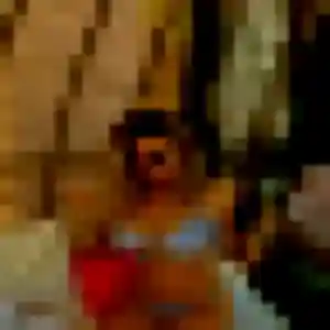 Lina, 25 ans, dispo pour plan cul à Mende