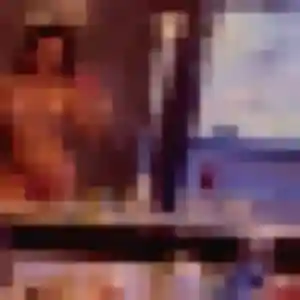 Lilou (33 ans) à Ménil propose un plan cul rapidement