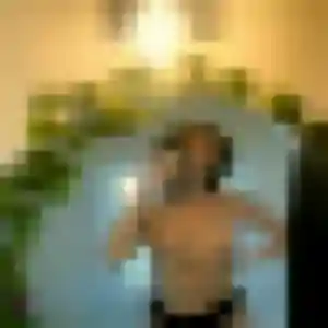 Contacte Elena, 28 ans à Méré gratuitement