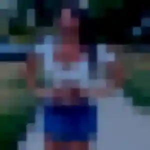 Candice de Messy, 20 ans - plan cul discret