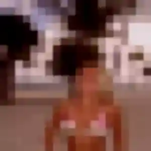 Photo privée de Feriel, 26 ans à Mézériat - rencontre coquine